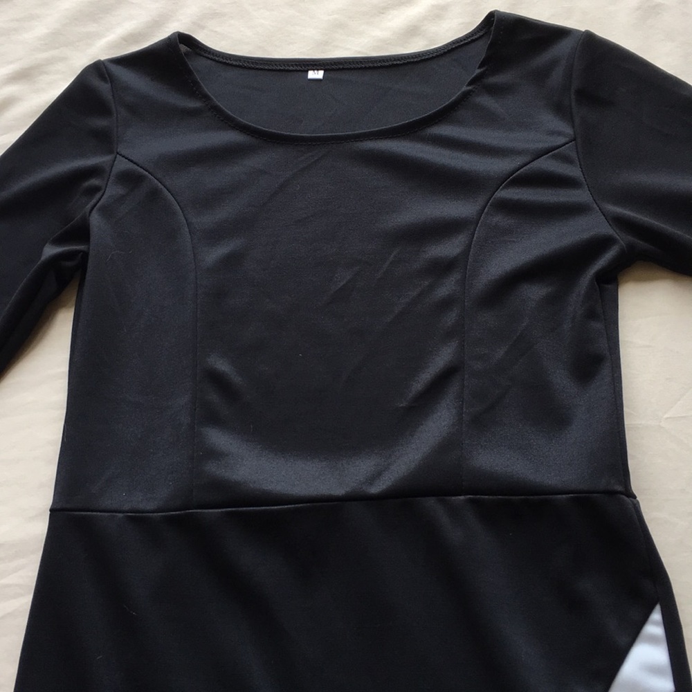 NWOT Three-quarter sleeve dress - Picture 2 of 4